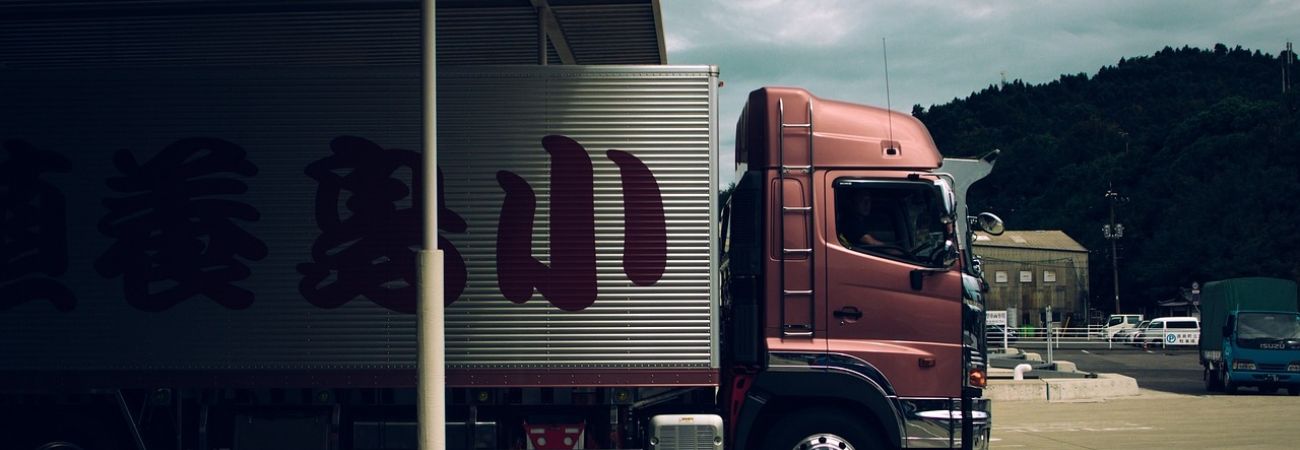 Krovininio transporto stiklai